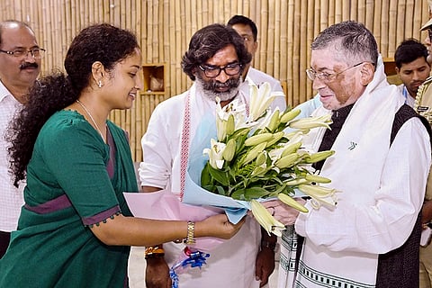 New Jharkhand Guv Santosh Gangwar welcomed